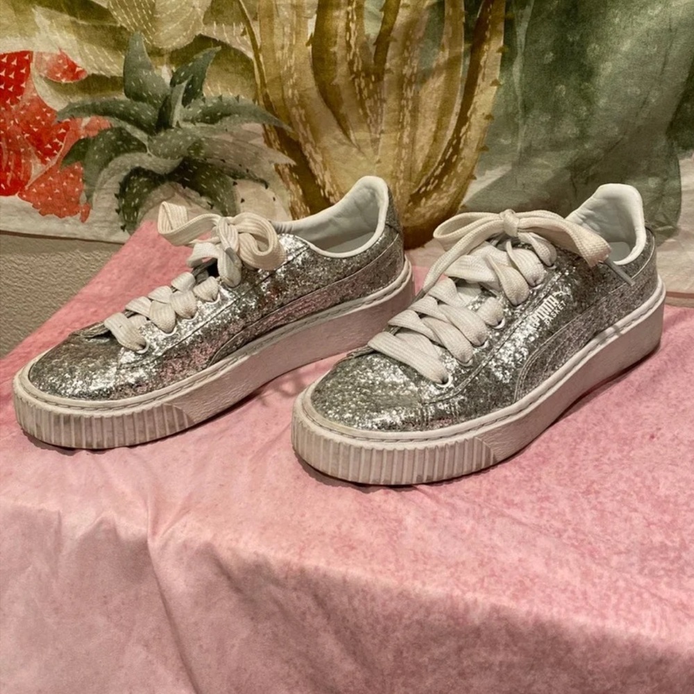 Puma Basket Glitter Platform Sneakers in Silver 🌵7